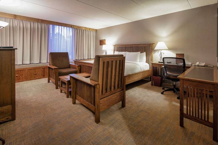 Room 7 of 27