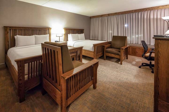 Room 8 of 27