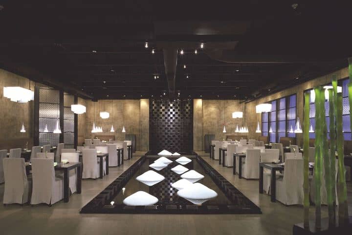 Dining 18 of 27